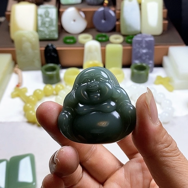 和田玉未镶嵌珠宝奇石
