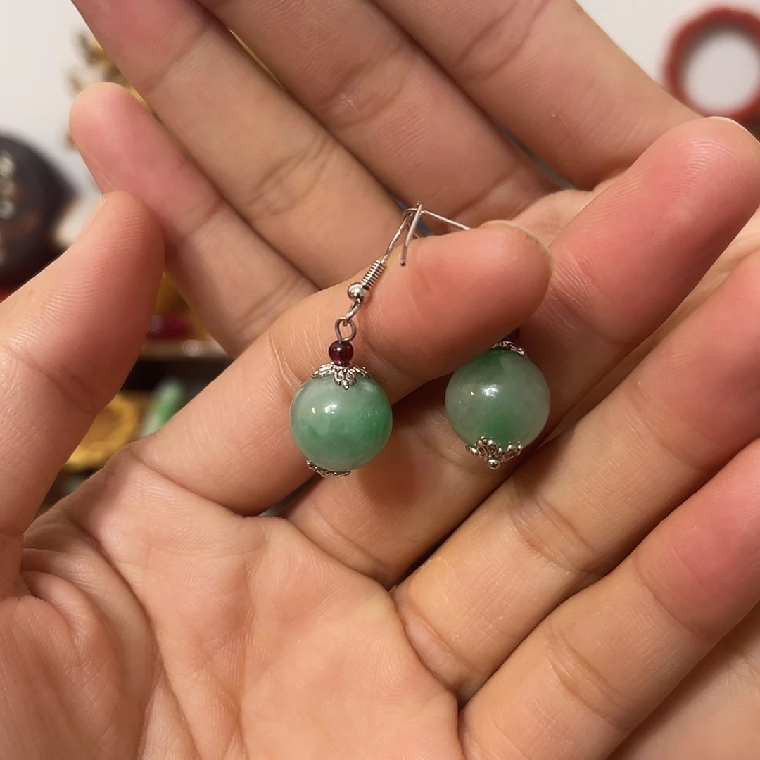 翡翠未镶嵌挂件青花瓷器的制作工艺与工艺