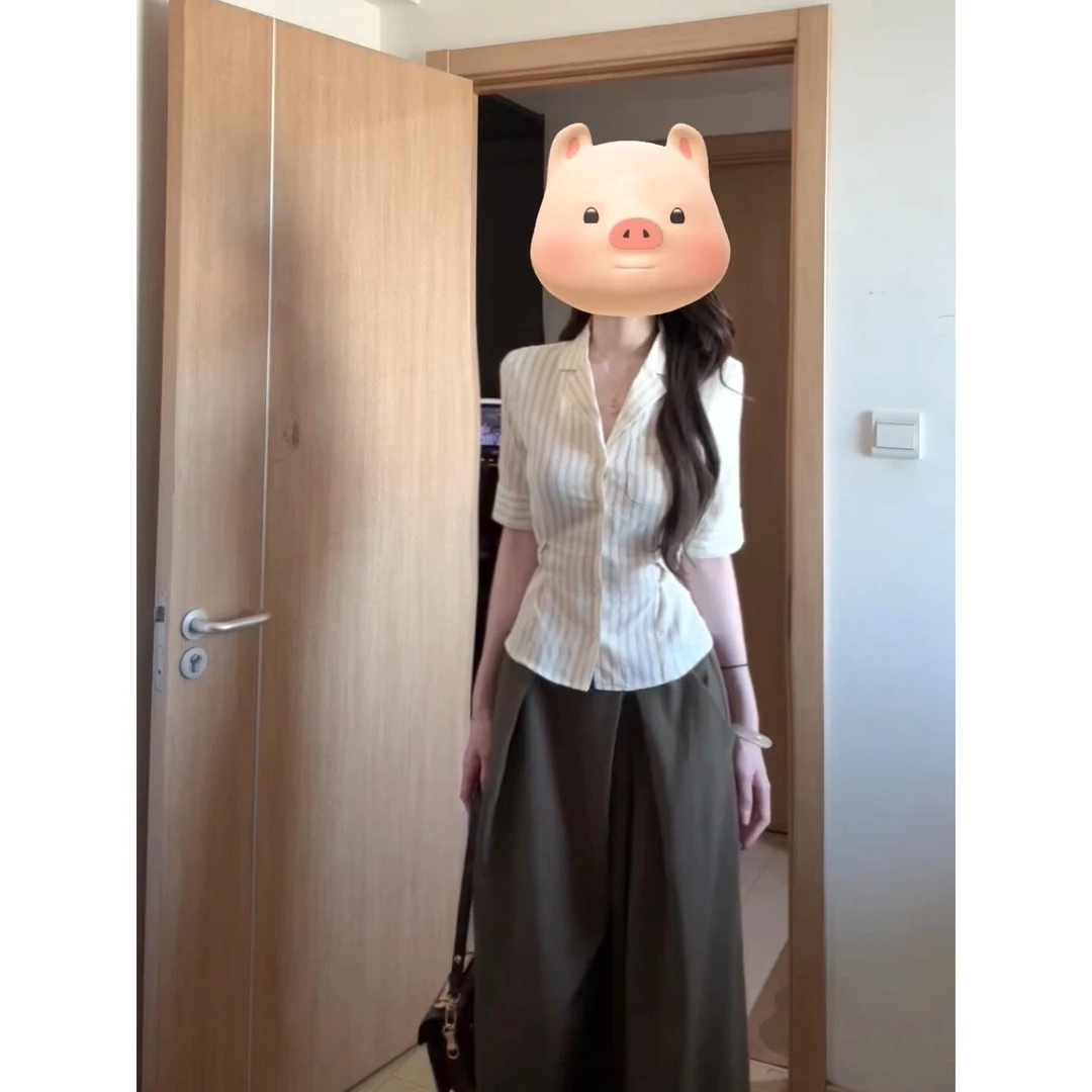 2025新款条纹翻领收腰短款中袖衬衫女夏季百搭气质显瘦设计感上衣