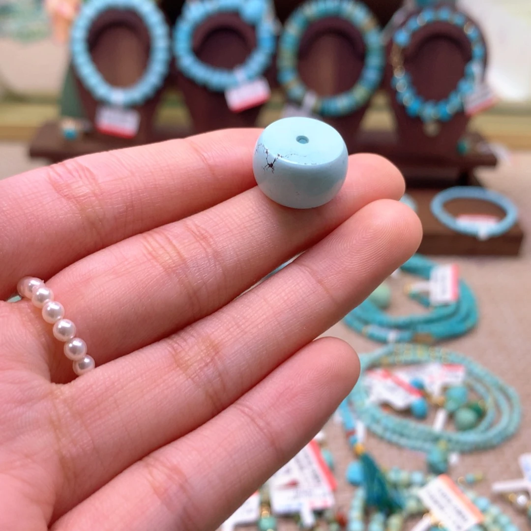 绿松石配饰未镶嵌