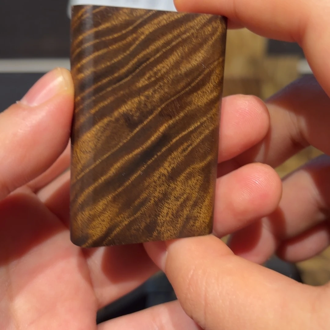 海***空金丝楠木无事牌材料