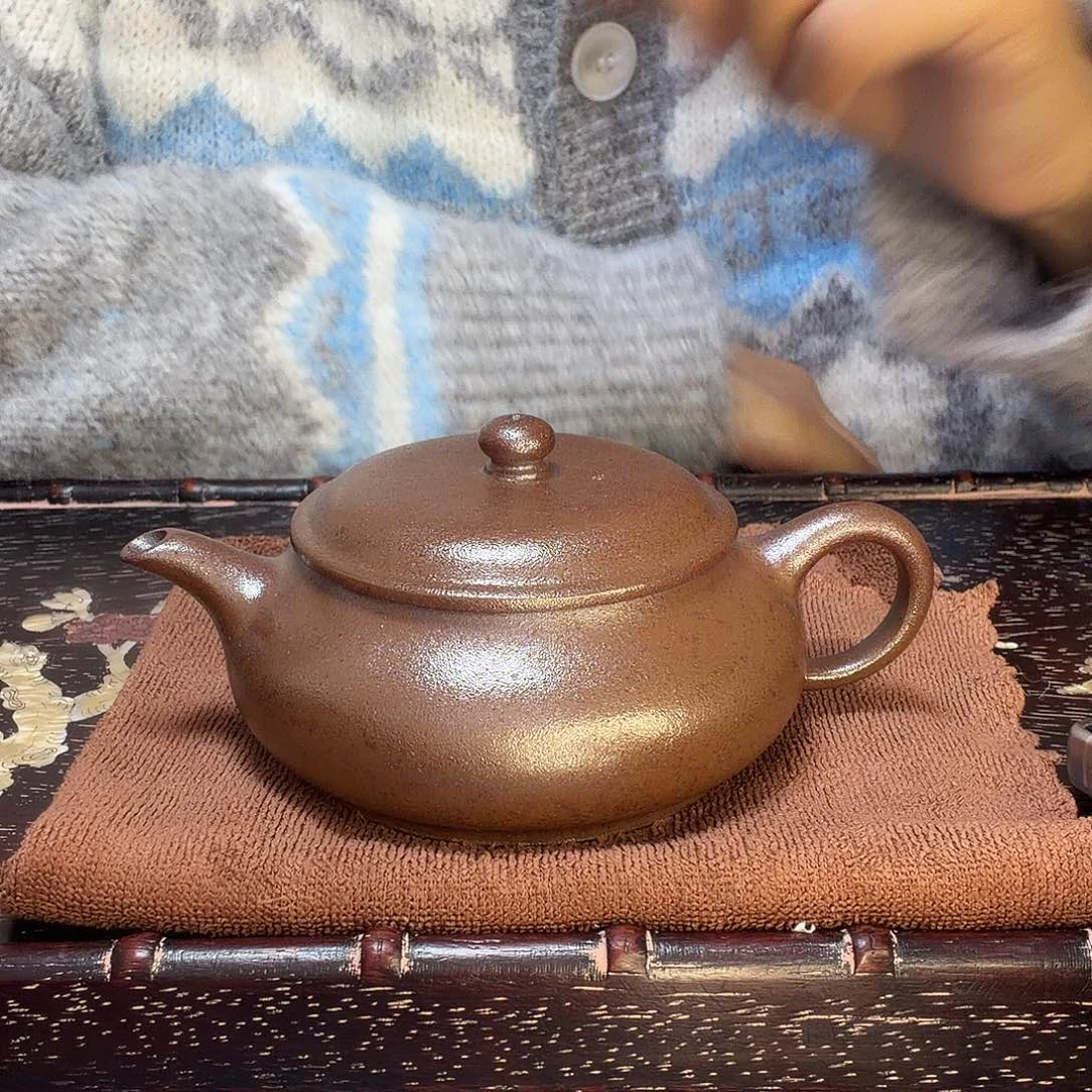 甄选宜兴本土紫砂壶