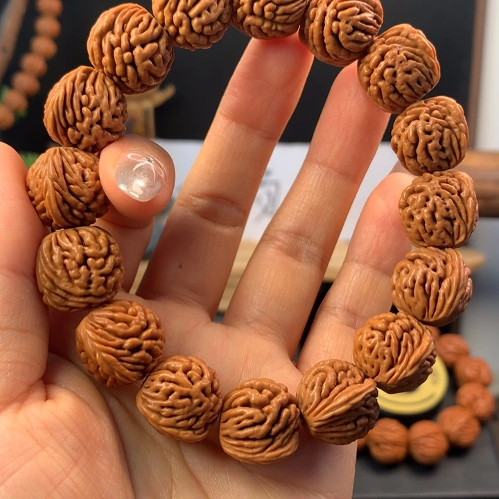 文玩核桃吊坠17刺龙