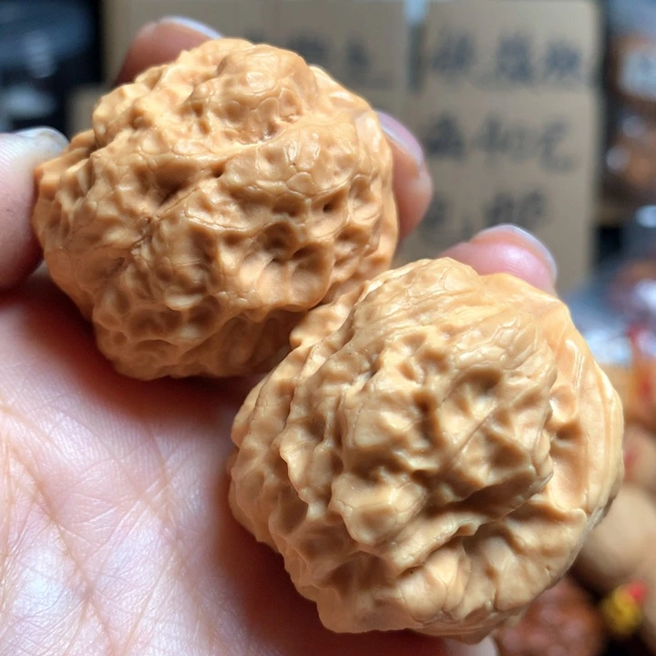桃核把件绣球40尺寸