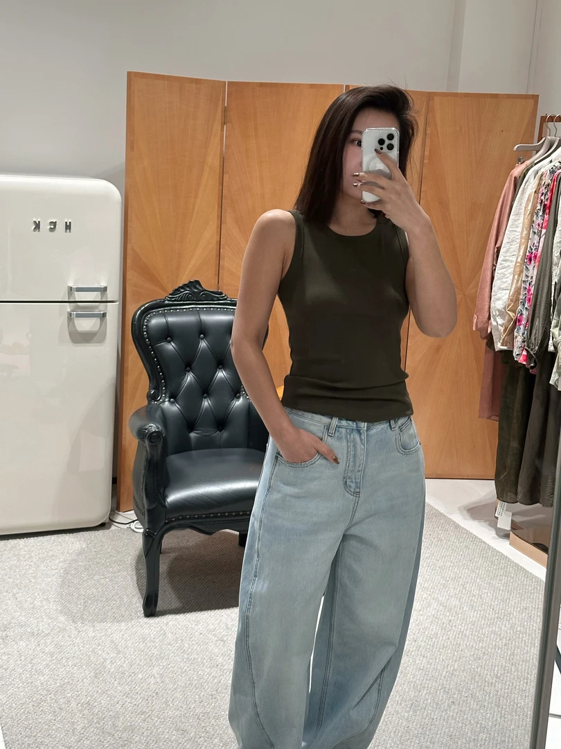 质感百搭显瘦背心 无袖内搭修身纯色