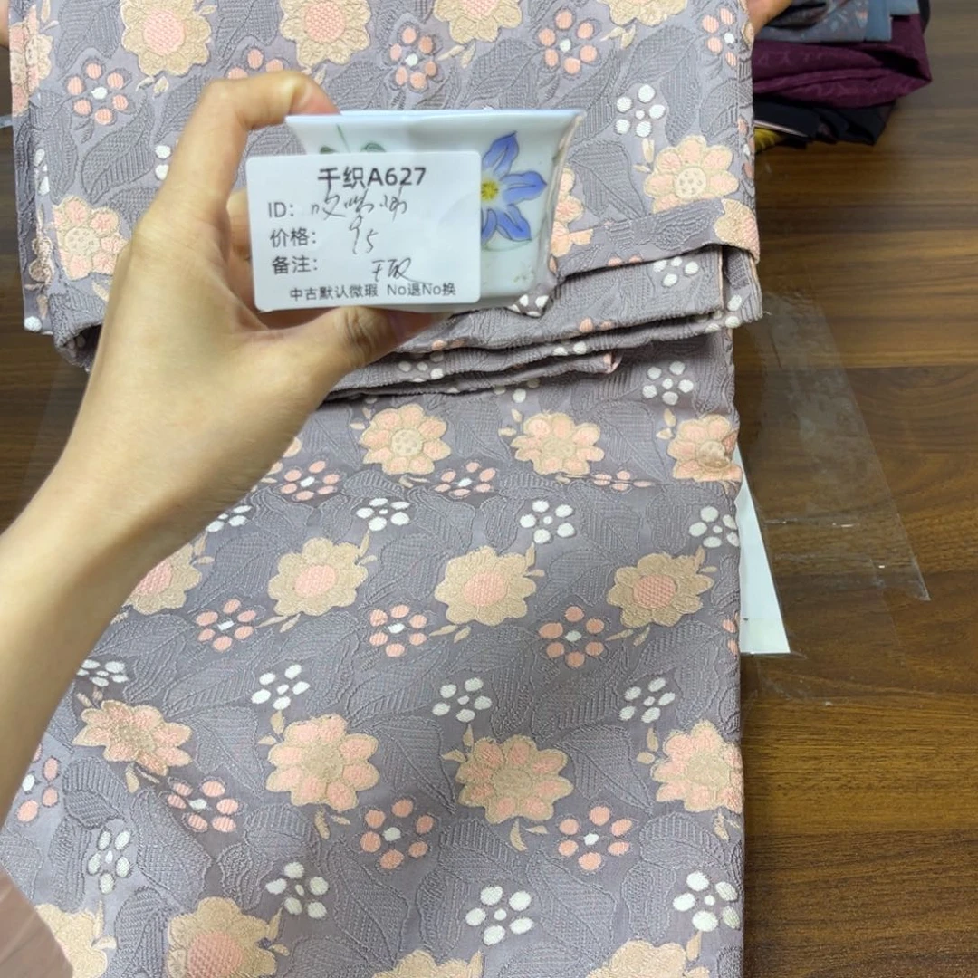 哎****627中古默认瑕疵No退换