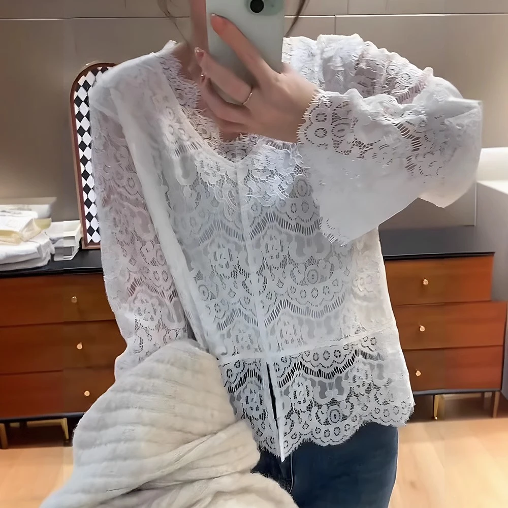 孕妇装小众拼接镂空蕾丝打底衫2025新款气质显瘦内搭洋气衬衫上衣