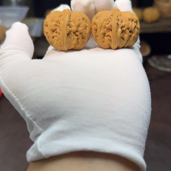文玩核桃吊坠40全品元宝