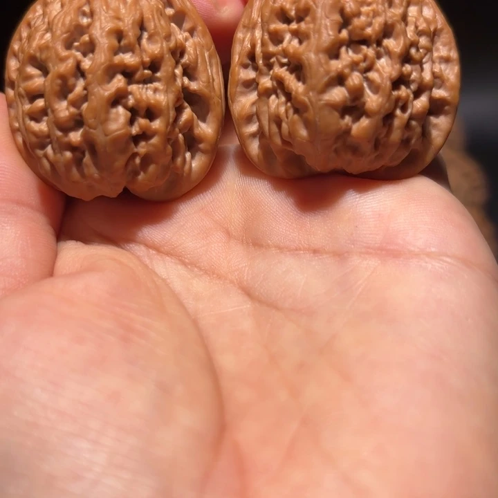 饮***陈木质类文玩核桃吊坠凤凰台