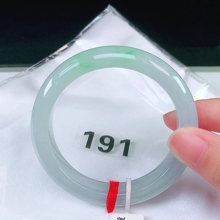 翡翠未镶嵌手镯翡翠