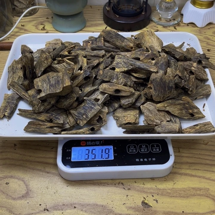 k***e沉香碎屑沉香千里香351 克