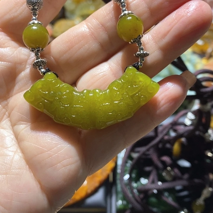 岫玉未镶嵌毛衣链