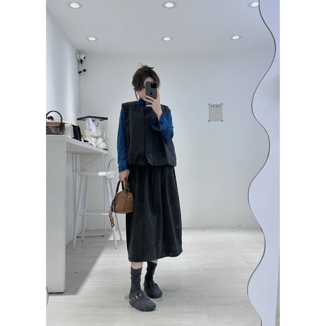 日系复古套装保暖棉服马甲女喇叭袖T恤新款秋冬半身裙三件套8222