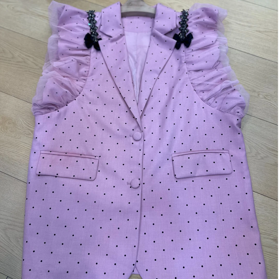 AT原创设计个性时尚不撞衫钉珠木耳边西装马甲