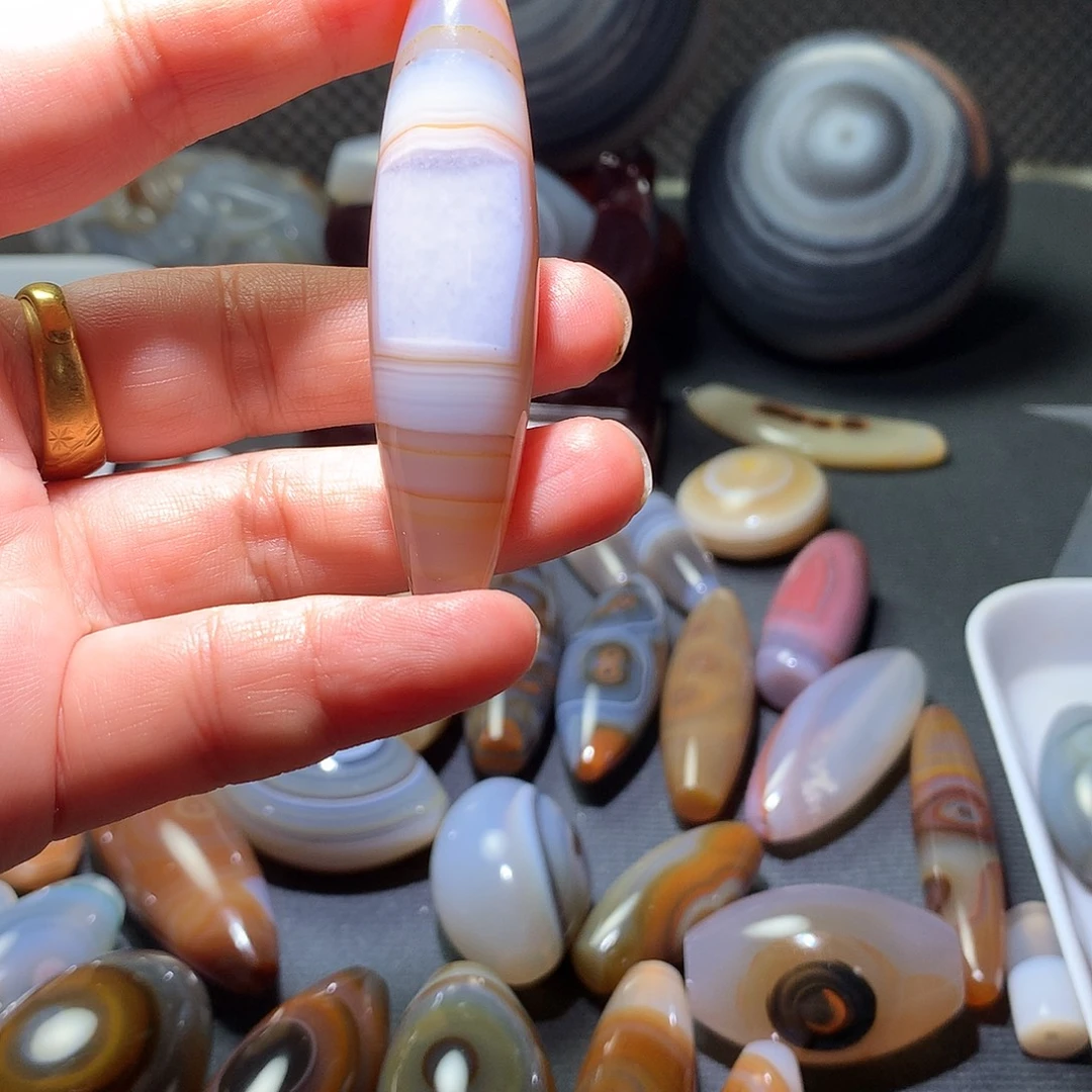 用***5玛瑙/玉髓未镶嵌颈饰