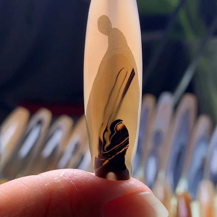 玛瑙/玉髓颈饰未镶嵌52有瑕