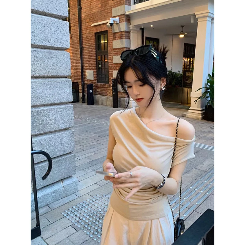 纯欲风斜肩设计短袖小衫荡领收腰针织衫两种穿法