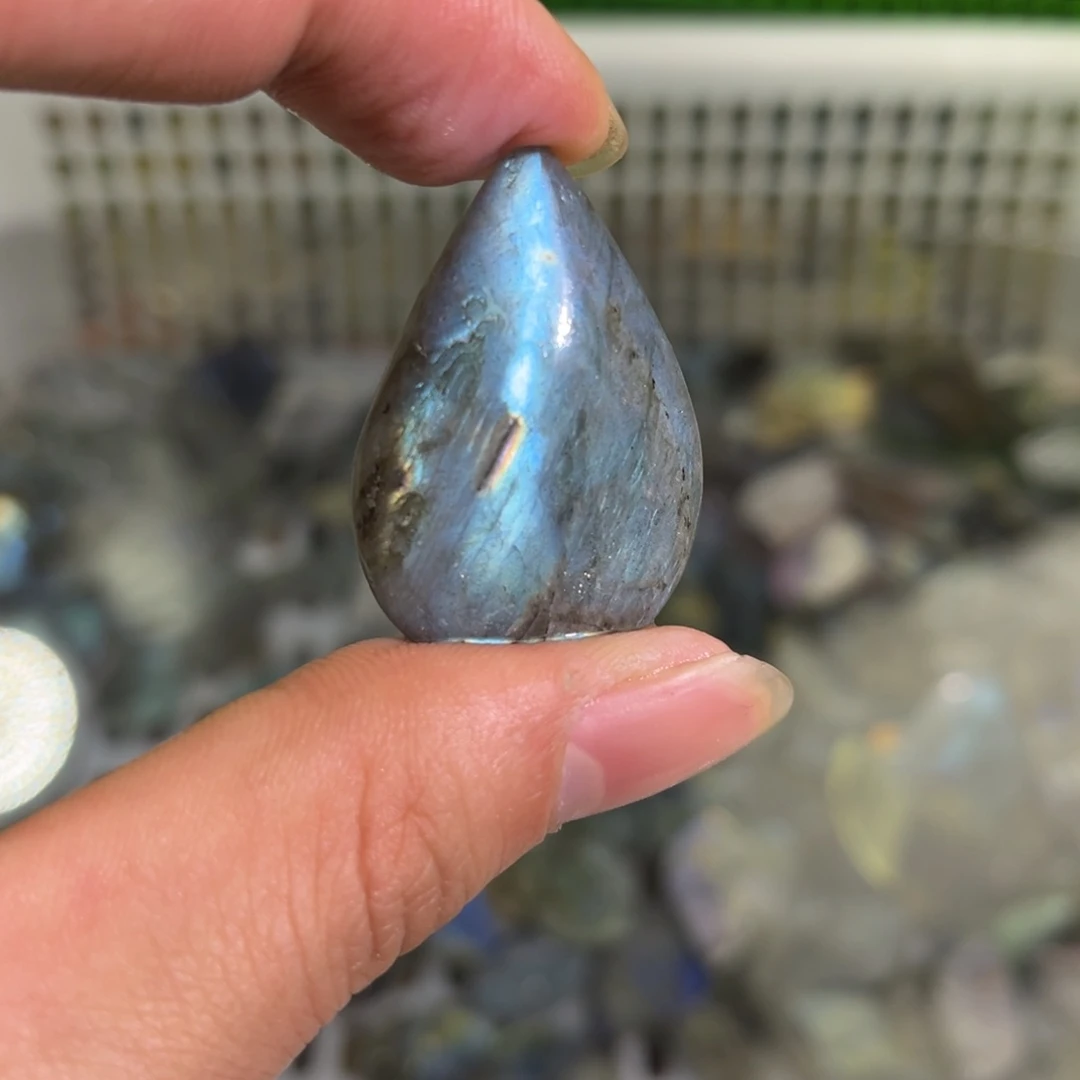 拉长石吊坠未镶嵌沉*