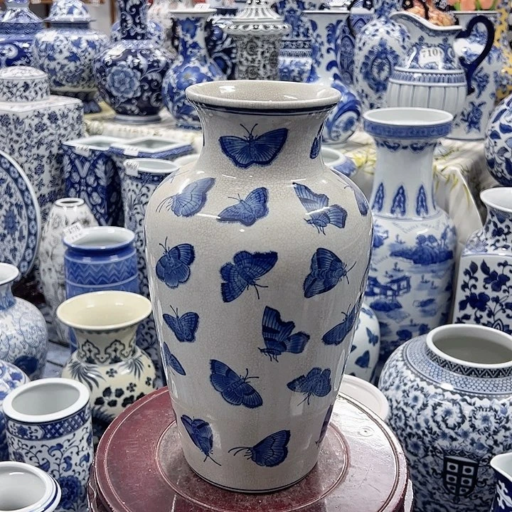 摆件青花瓷手工手绘高温釉下彩家居摆件，花瓶