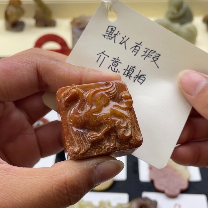 蛇纹石玉颈饰未镶嵌98