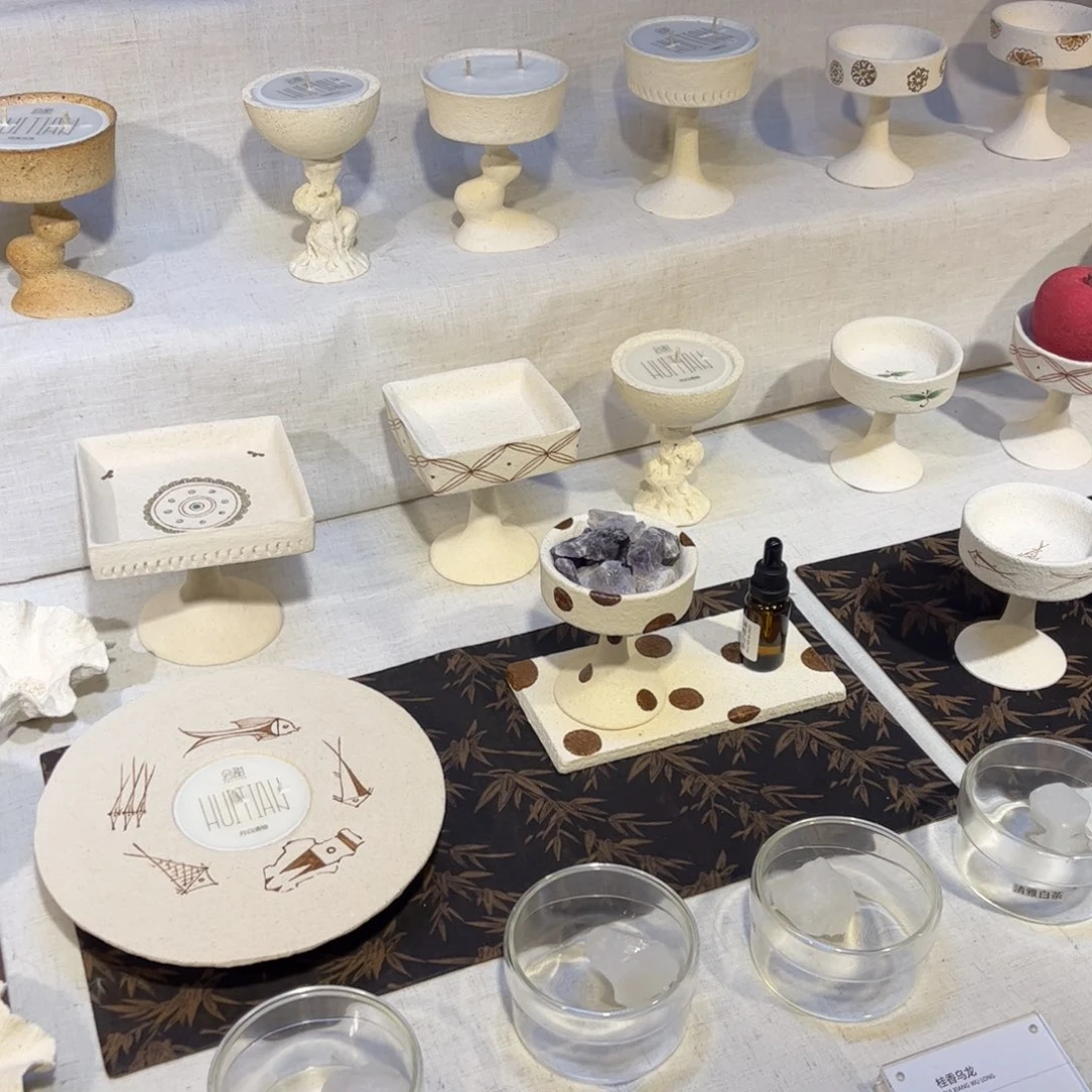 瓷片8819一起逛集市啦