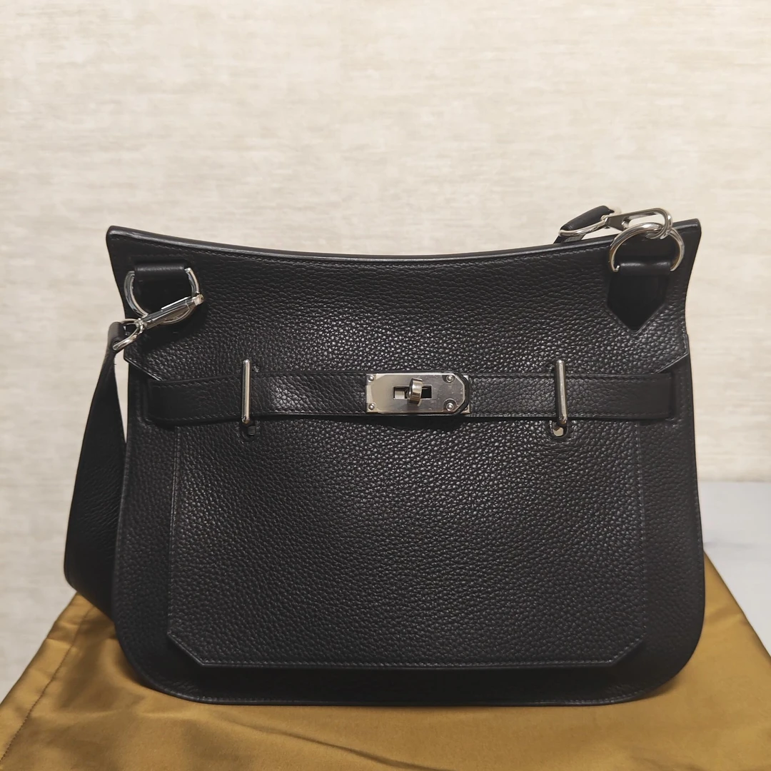 99新 Hermes/爱马仕 爱马仕吉普赛34黑银扣tc皮R单肩包8897052