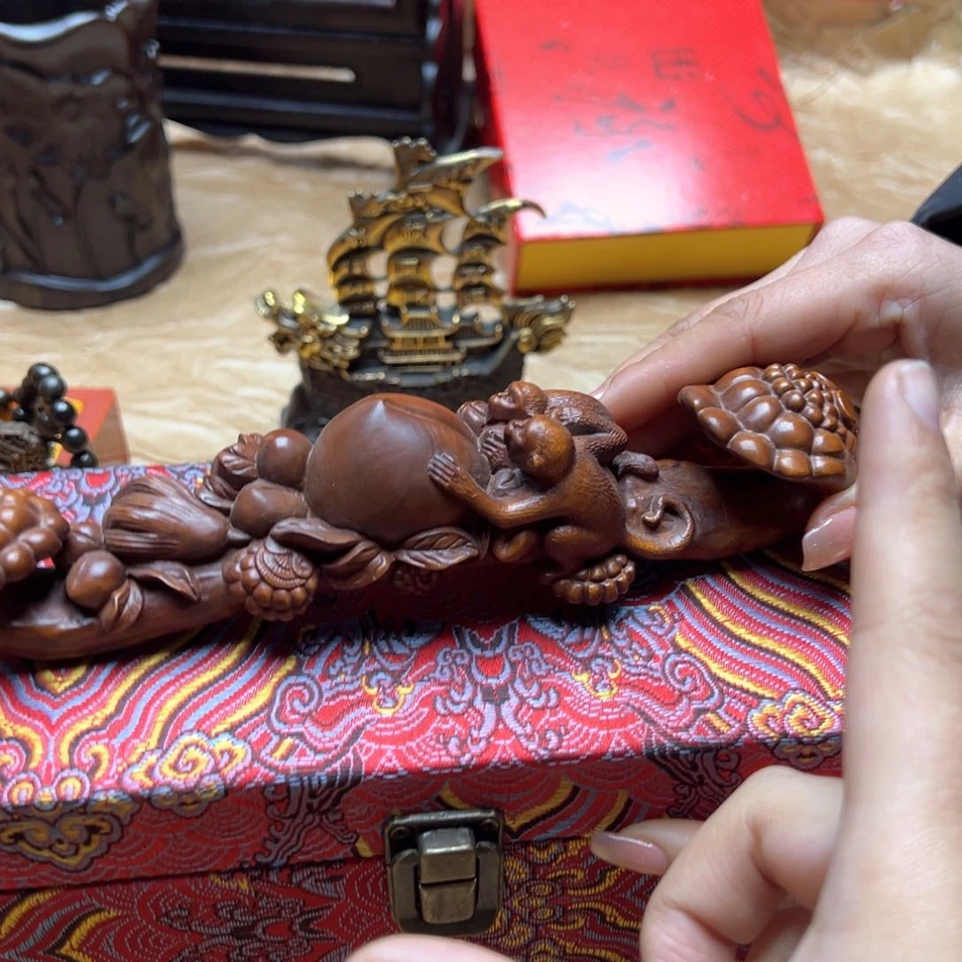 大叶紫檀（黑酸枝木类）