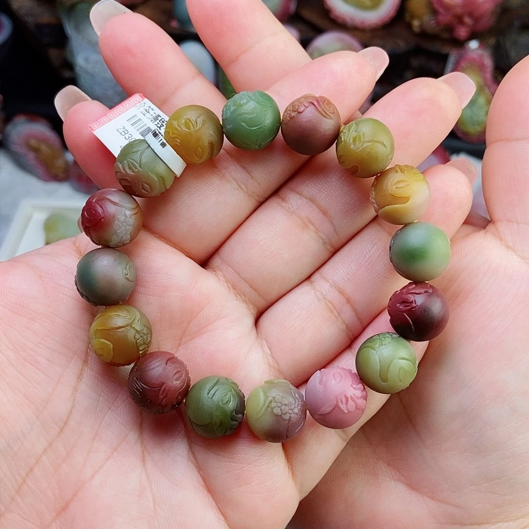 未镶嵌石英质玉（盐源）珠宝半成品