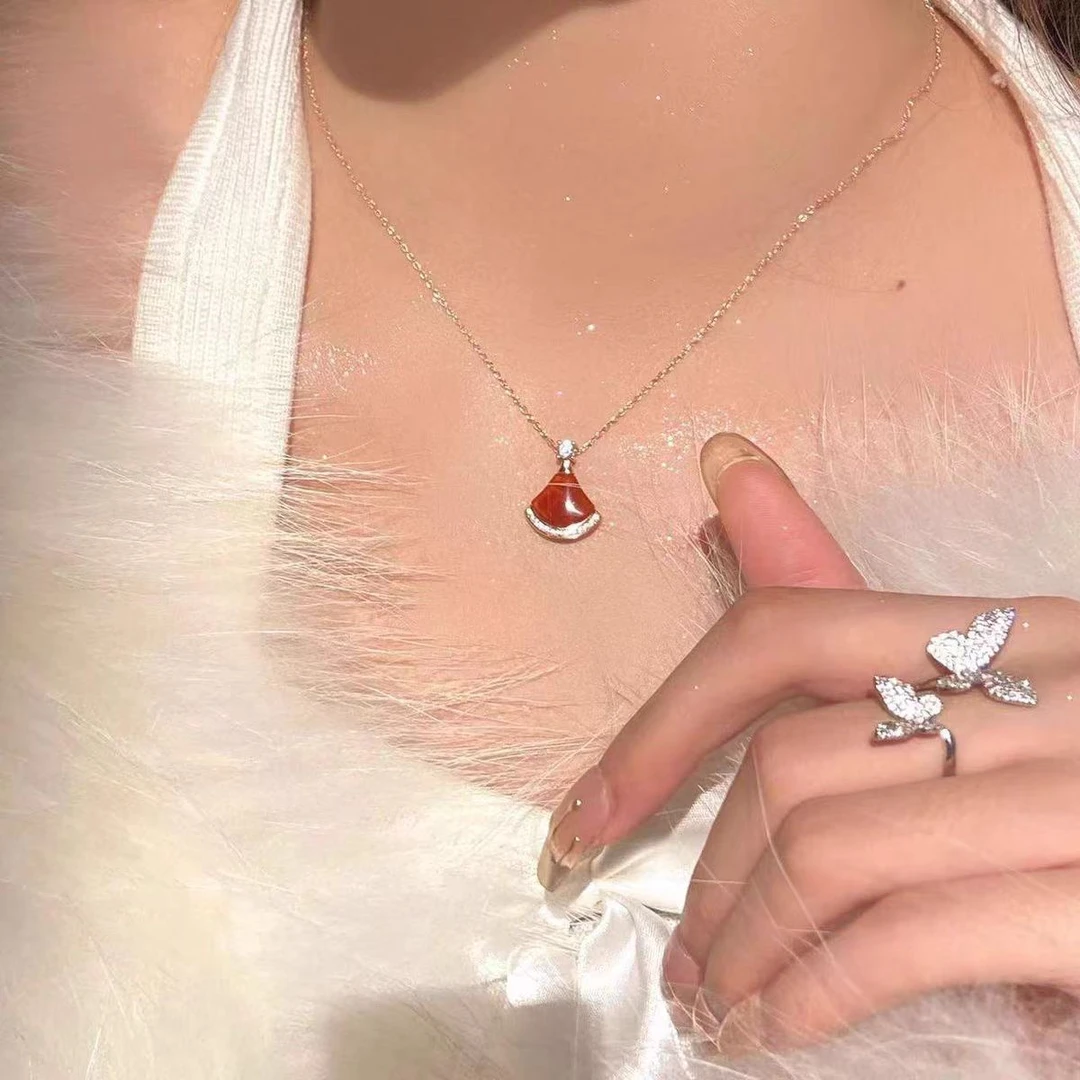 钛钢项链 梵诺熙     X    红色扇子项链