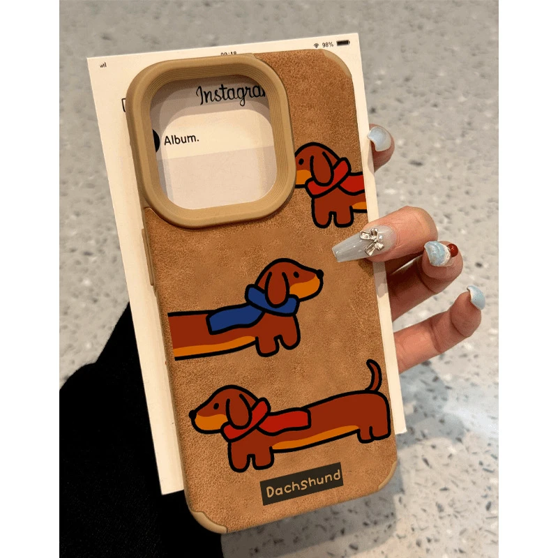 腊肠狗适用苹果16PROMAX手机壳iPhone15秋冬款13毛皮13美拉德12软