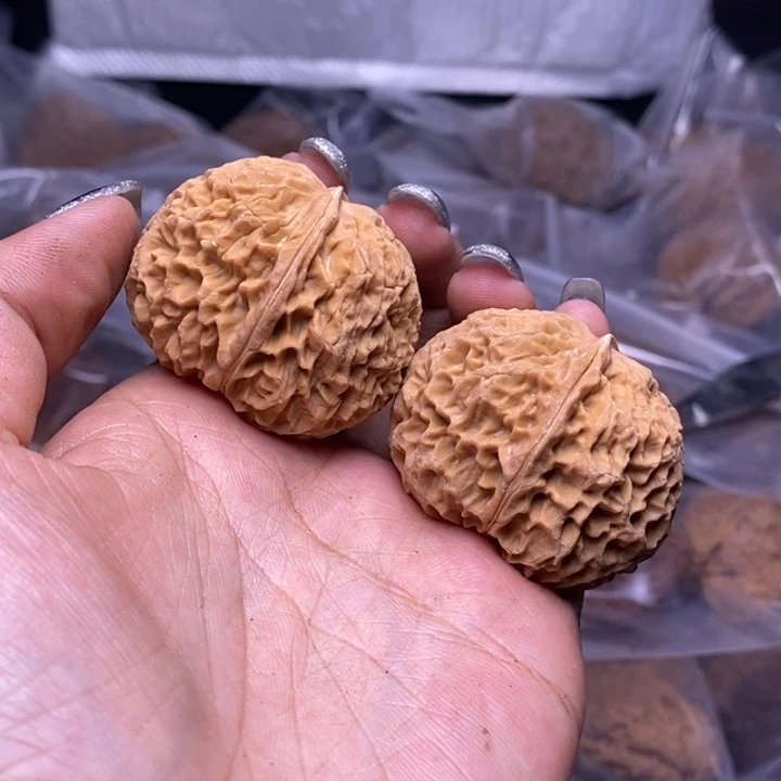 核桃云南野生铁核桃80号40mm