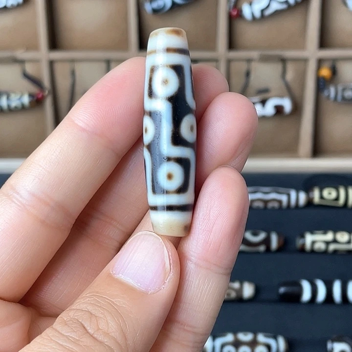 王***N玛瑙/玉髓未镶嵌吊坠