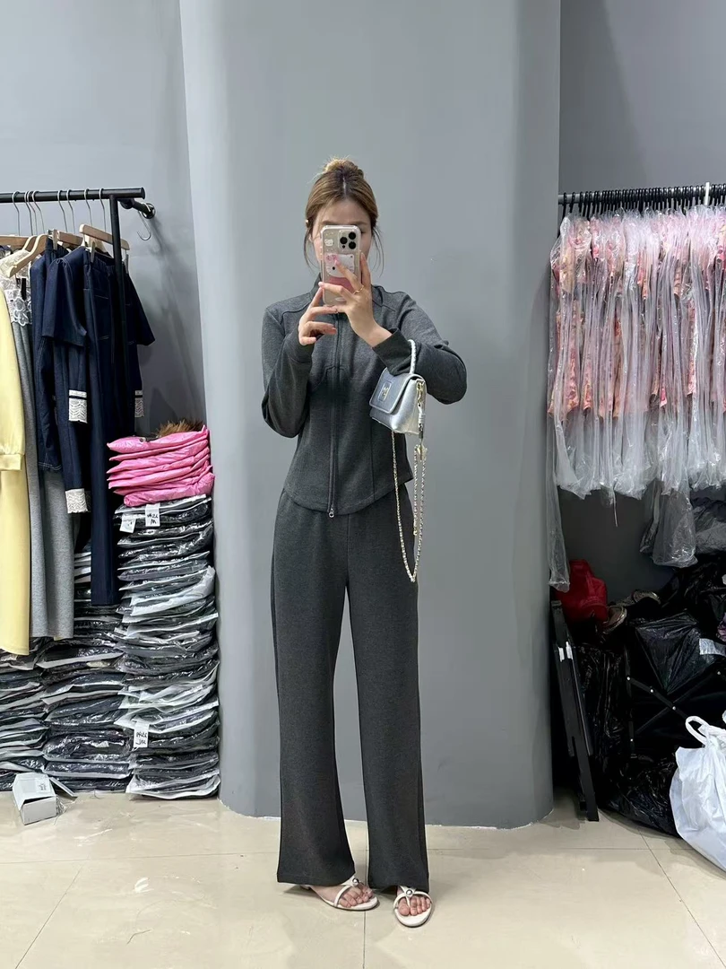 2025秋季新款网红爆款女修身连帽开衫阔腿裤运动套装