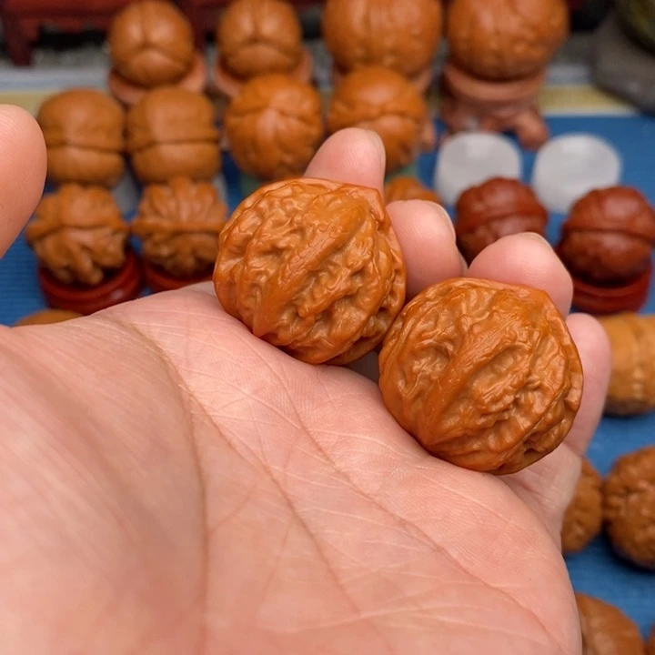 把件文玩核桃粗筋暴龙