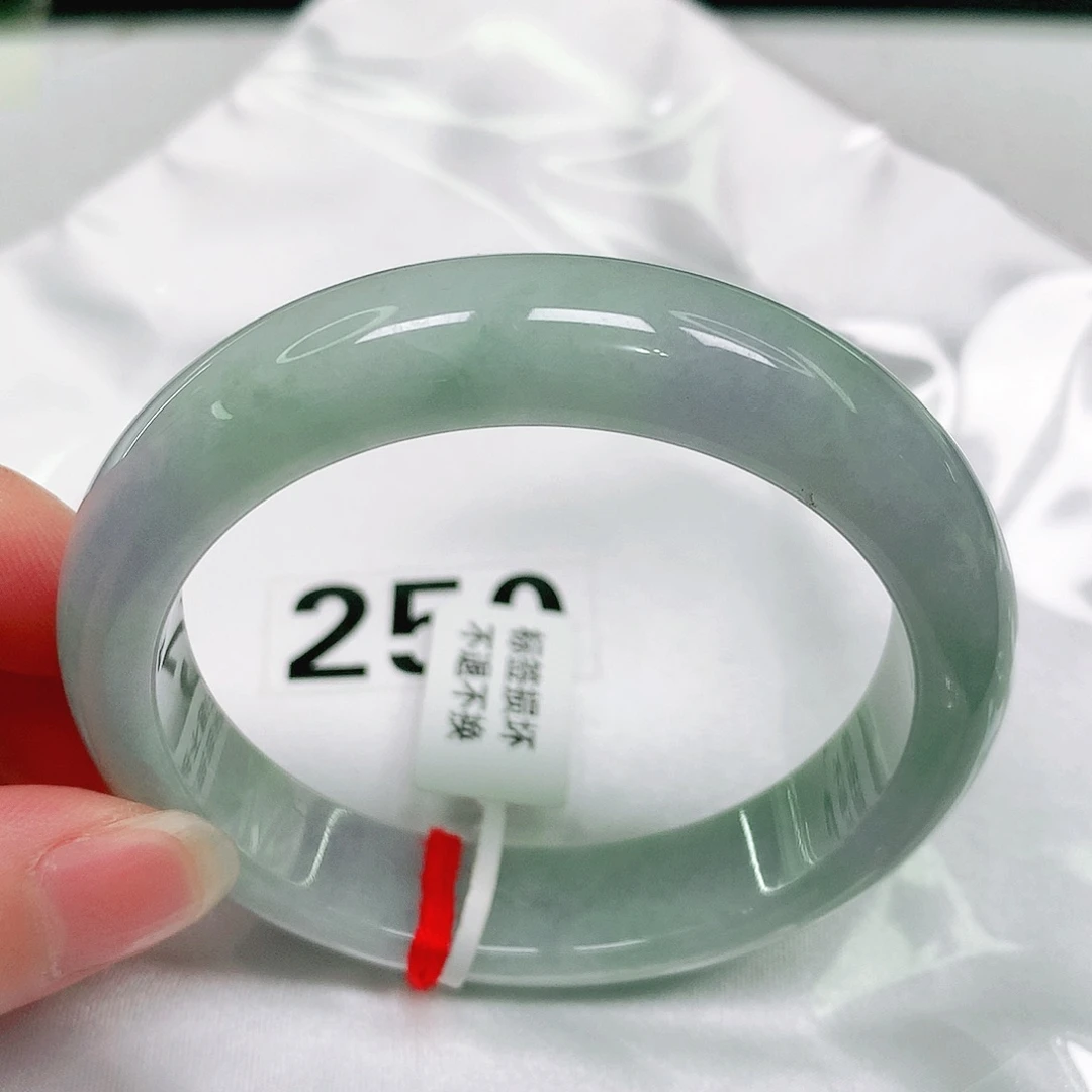 翡翠手镯未镶嵌27 号翡翠手镯