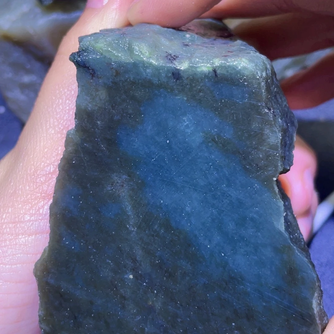 和田玉未镶嵌珠宝半成品