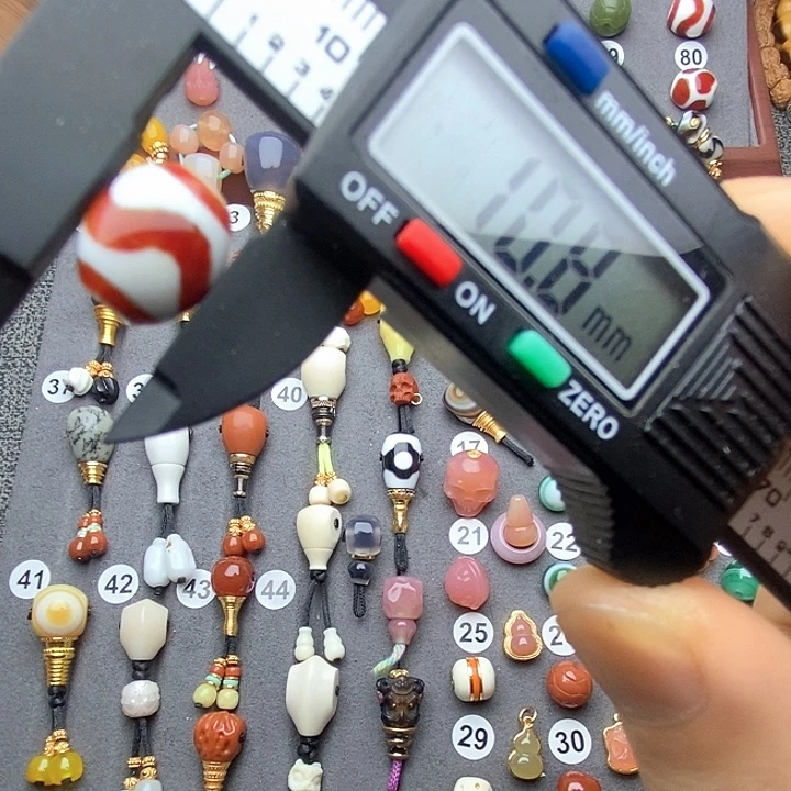 玛瑙/玉髓未镶嵌佩珠