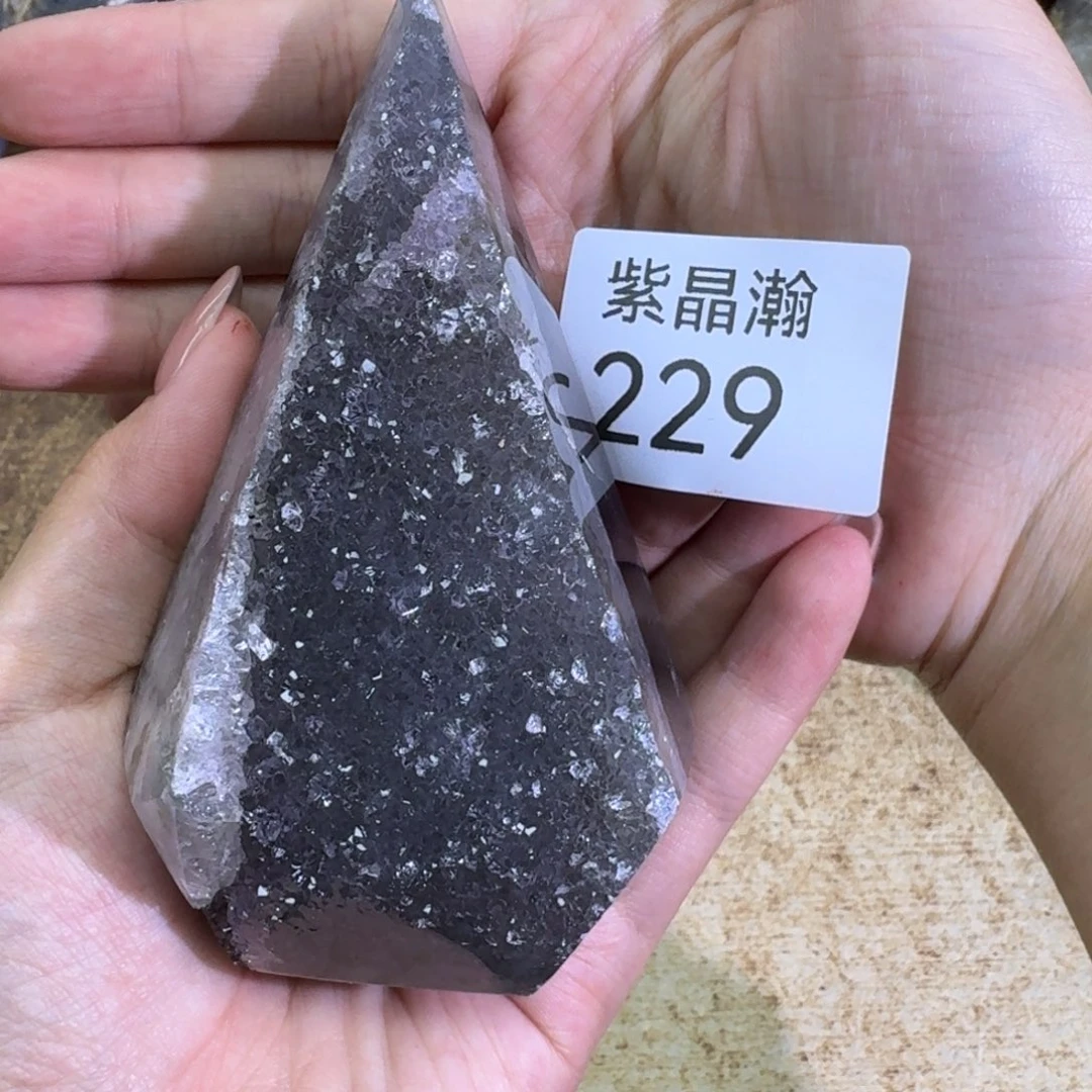 未镶嵌水晶大型摆件（非配饰）