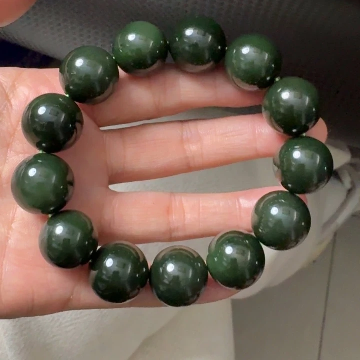 和田玉未镶嵌颈饰俄料菠菜绿18无黑点