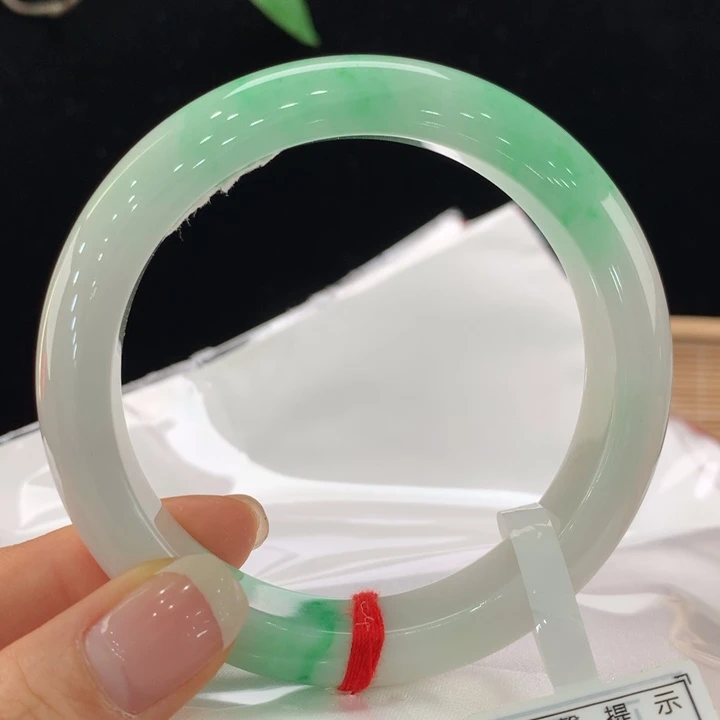 翡翠手镯未镶嵌111-0355
