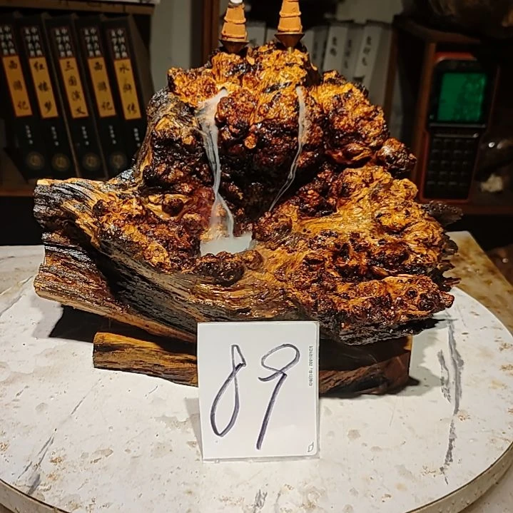 松木云****）89号北沉香琥珀木天然造型