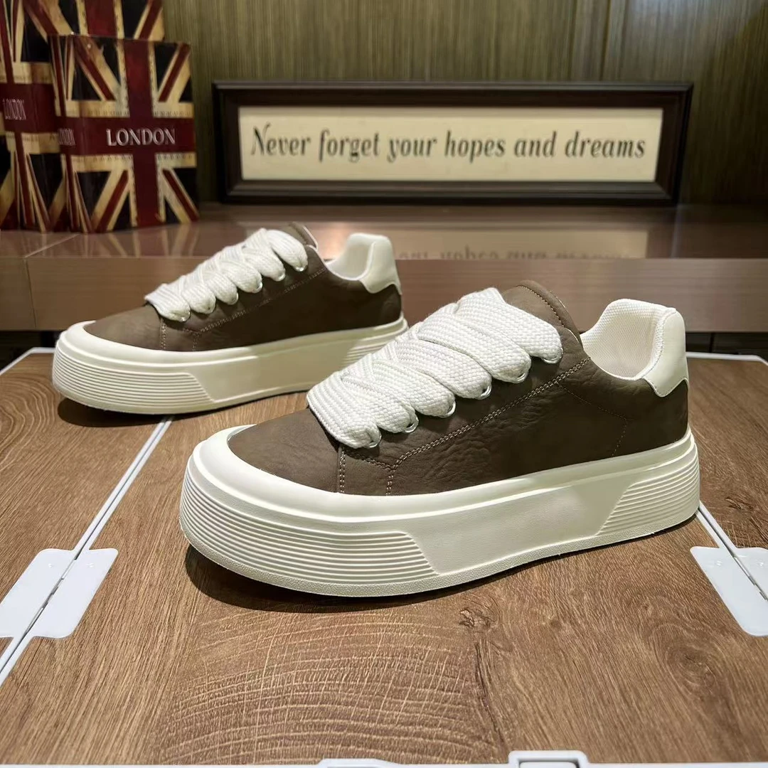 2025秋季新款厚底时尚百搭增高轻便舒适个性潮流休闲男鞋（皮鞋码）