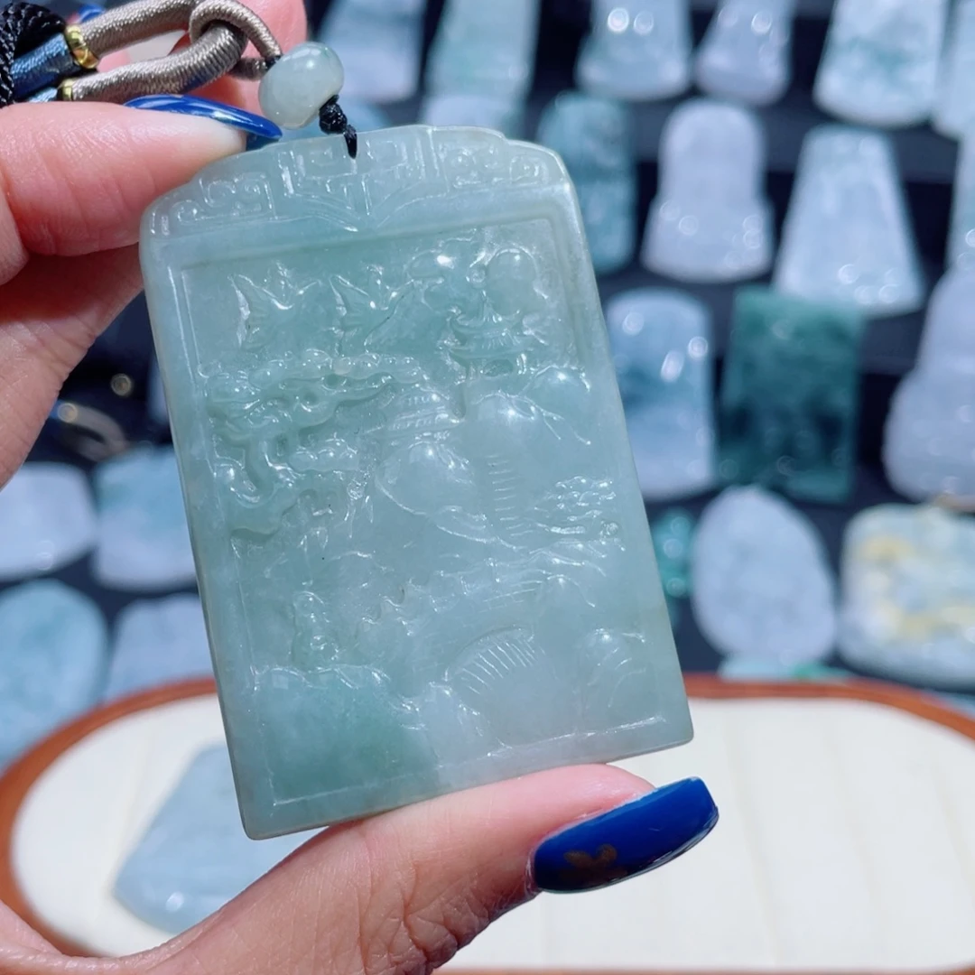 翡翠未镶嵌颈饰仿古山水