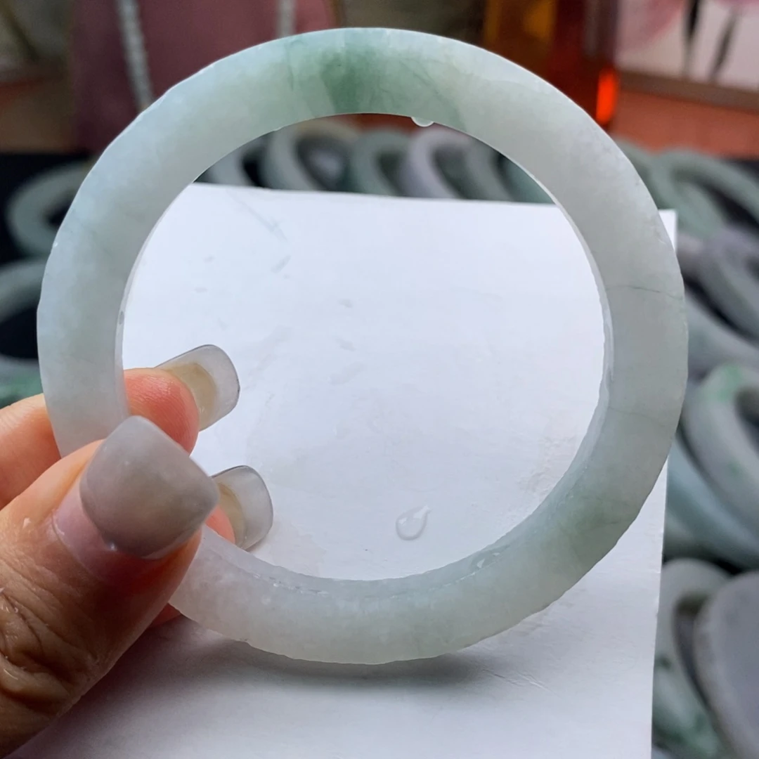 定制翡翠未镶嵌叮当