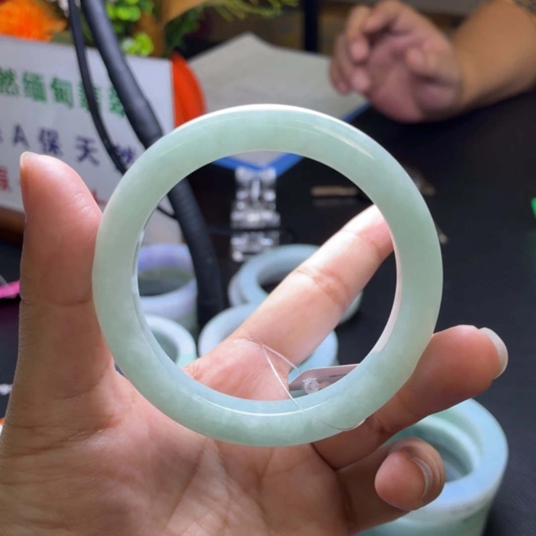 k***2翡翠未镶嵌手镯翡翠手镯