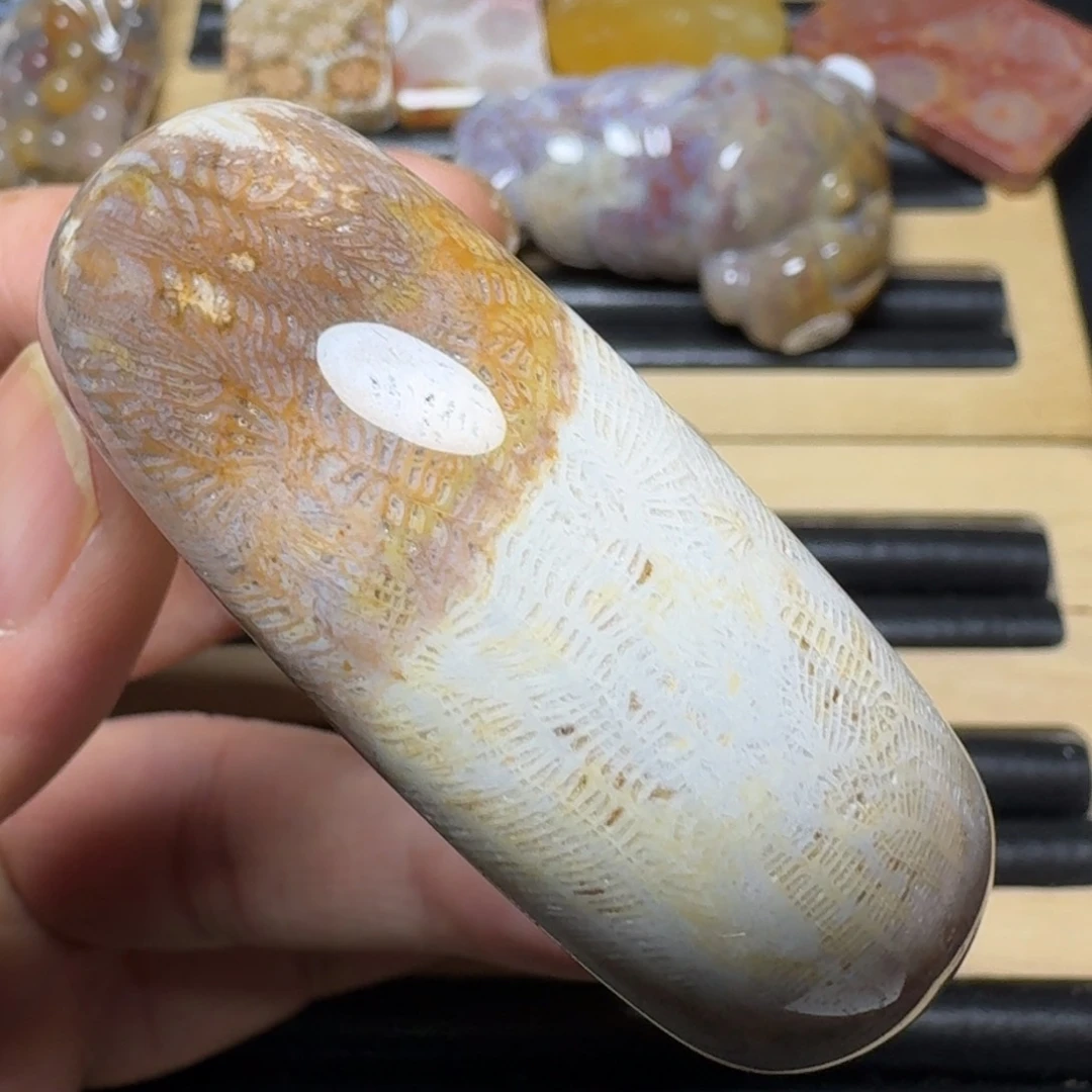硅化玉纯天然色有机玉石未镶嵌54圈口