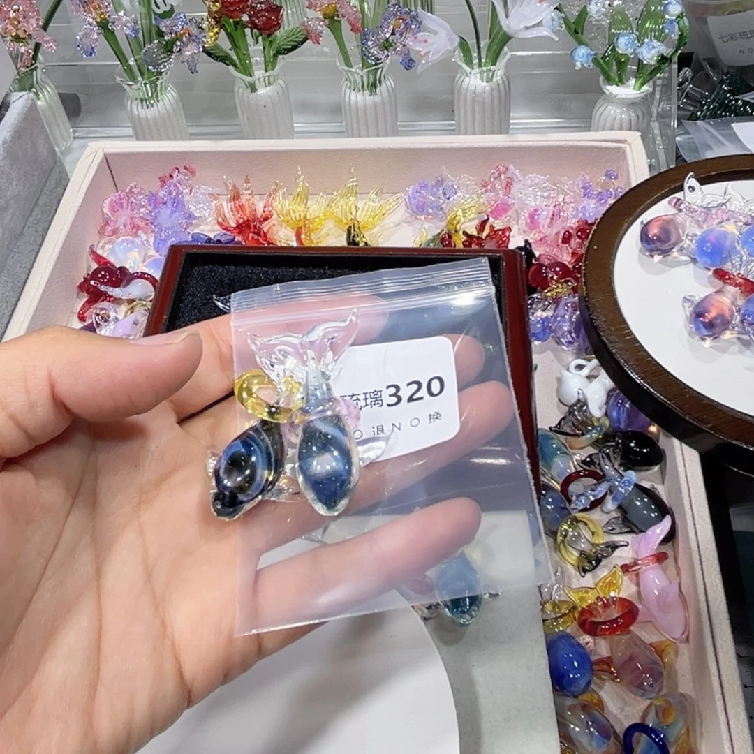 蜀***客颈饰玻璃320鲸鱼一对