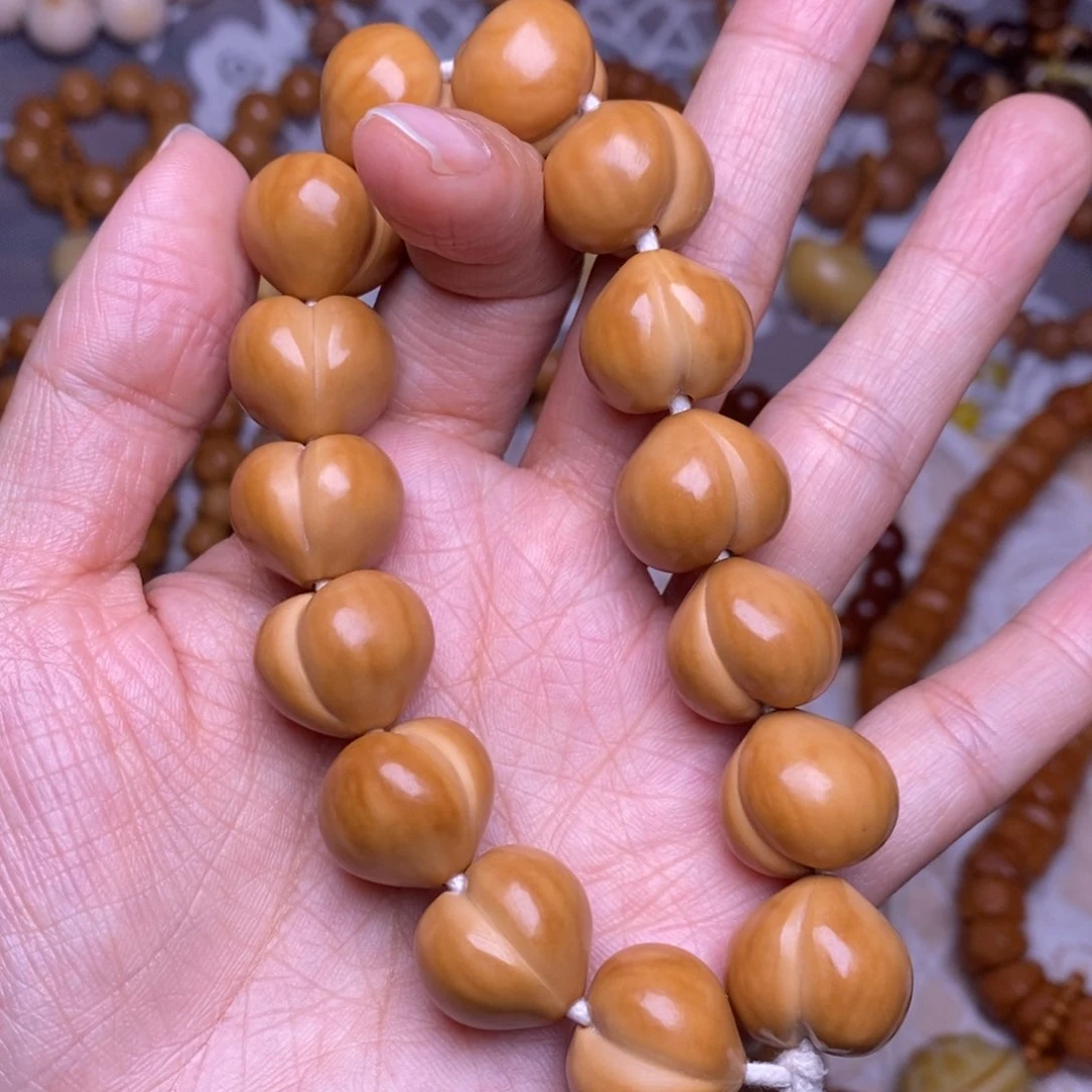 把件猴头核桃柯基屁桃高定