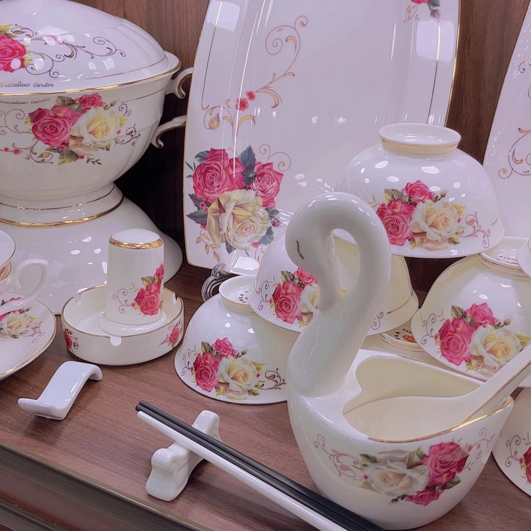 45%以上骨粉骨瓷描金皇家玫瑰碗碟单拍