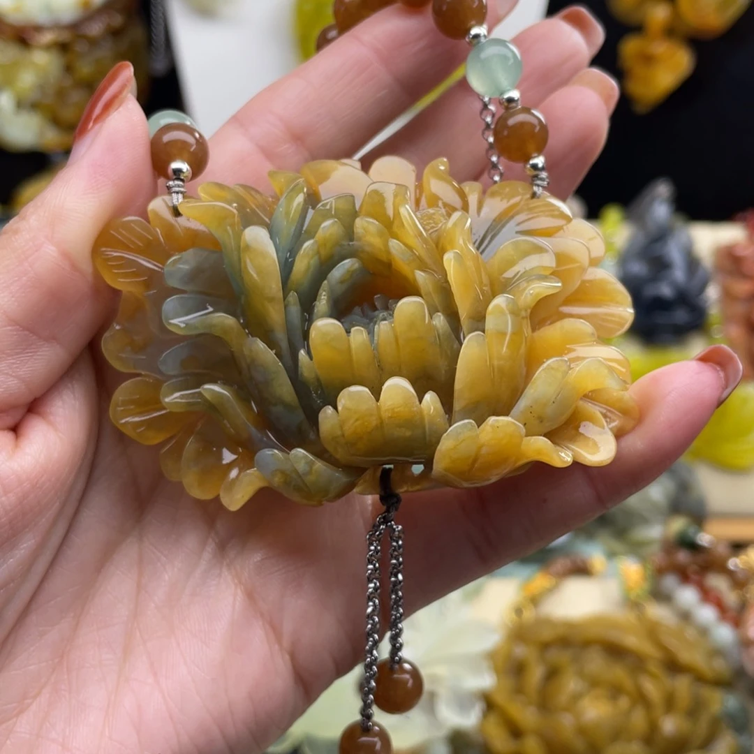 未镶嵌蛇纹石玉颈饰